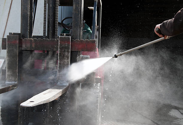 Best Restaurant Pressure Washing  in Olmsted Falls, OH